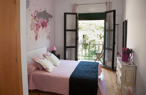 Bedroom of the apartment in Zaragoza